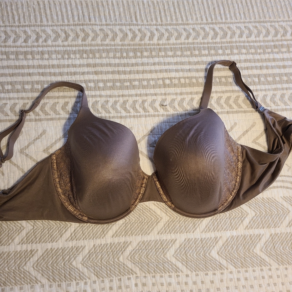 Body by Victoria 40D Bra